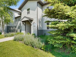 Building | Latitude 43 Apartments