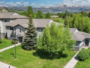 Building Exterior | Latitude 43 Apartments