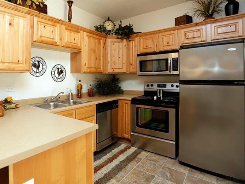 Kitchen | The Village at Silver Ridge