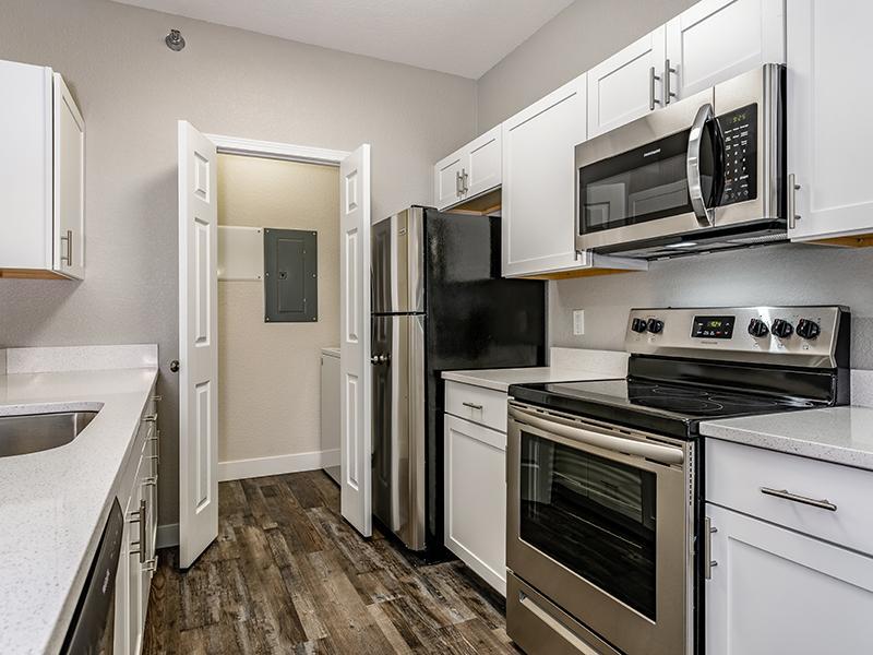 Stainless Steel Appliances | South Fork Apartments 