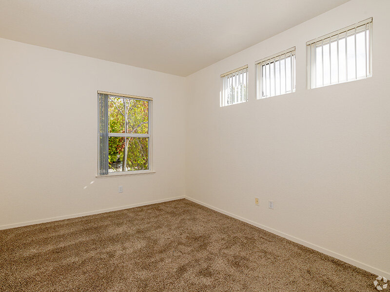 Large Bedroom | Crocker Oaks