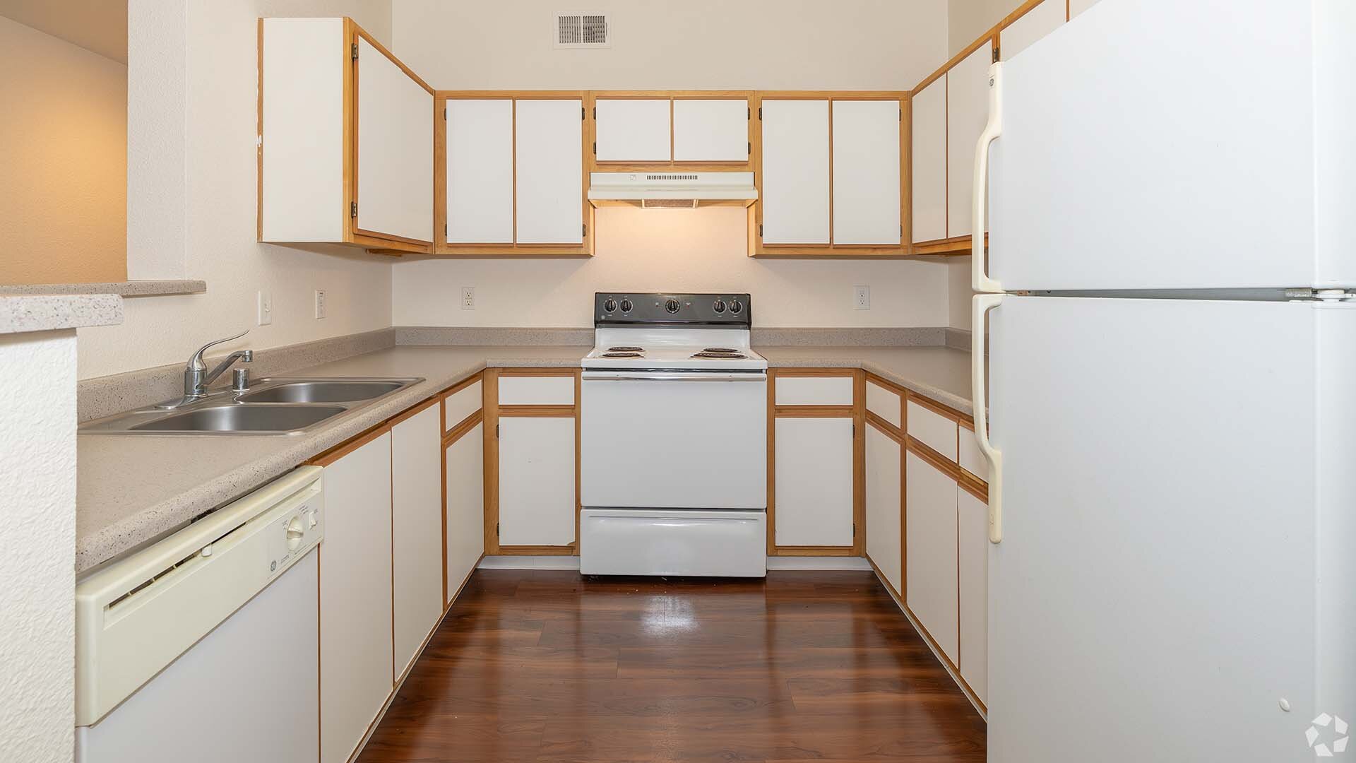 Crocker Oaks Apartments Amenities