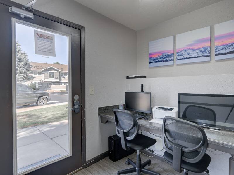 Business Center | Mountain View Apartments