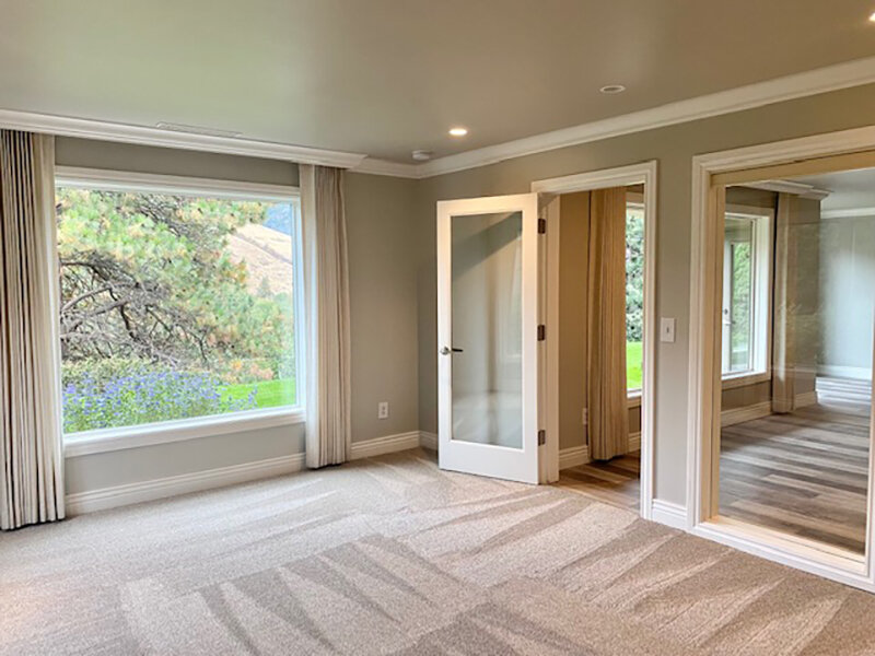 Large Windows | Mountainwood Estates