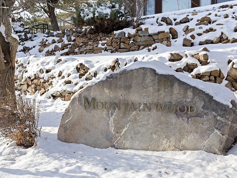 Mountainwood Sign | Mountainwood Estates Apartments in Missoula, MT