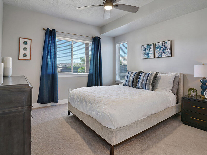 Bedroom with Ceiling Fan | Coyote Creek Apartments