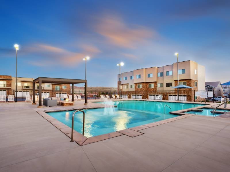 Swimming Pool | Coyote Creek Apartments