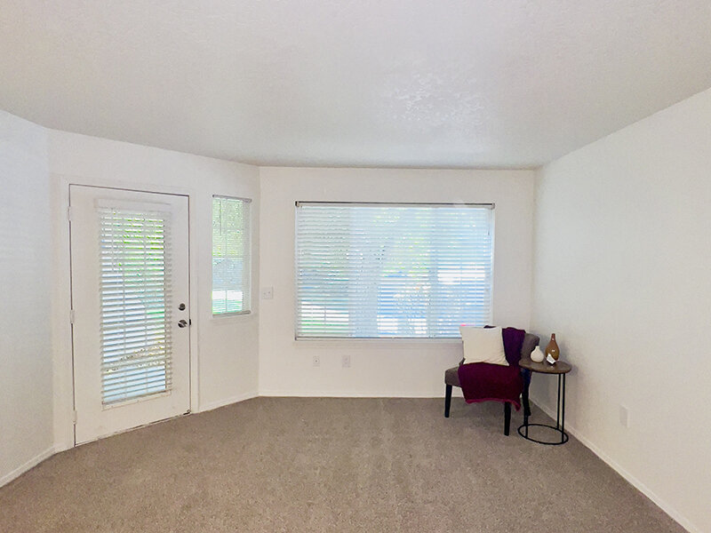 Living Room | Shaw Mountain