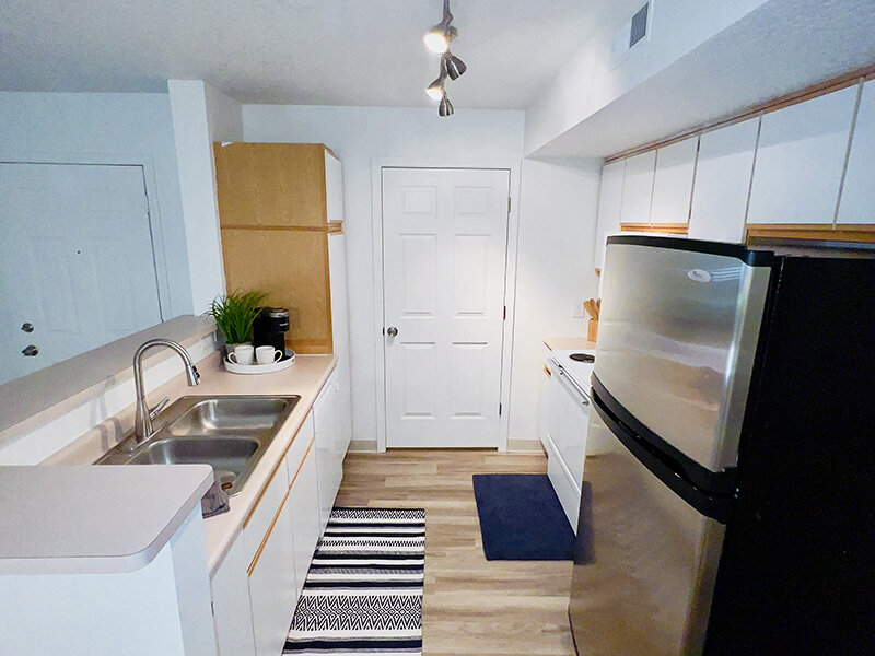 Fully Equipped Kitchen | Shaw Mountain