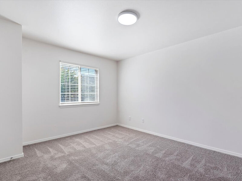 Bedrooms with Carpeted Floors| Spring Creek Apartments
