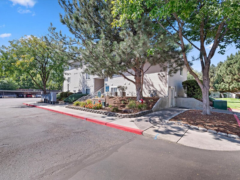 Exterior | Spring Creek Apartments