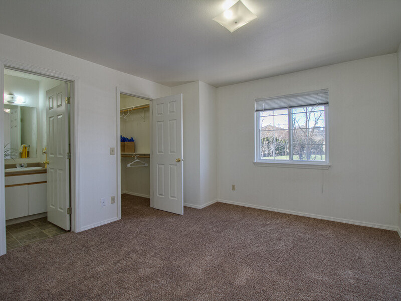 Bedroom | Spring Creek Apartments