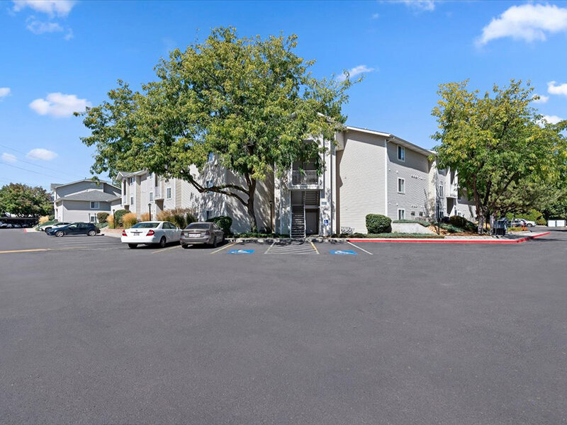 Building Exterior | Spring Creek Apartments