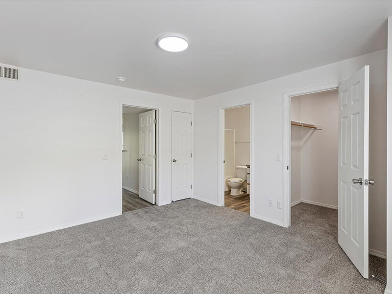 Bedroom with Large Closet | Spring Creek Apartments