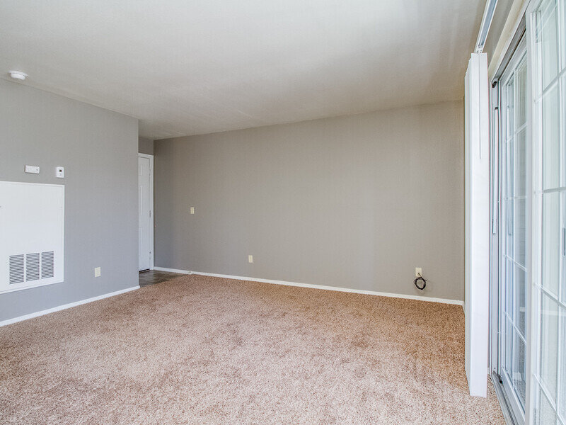 Living Room | Spring Creek Apartments