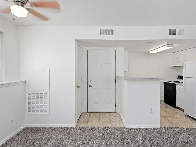 Entry | Cedar Square Apartments