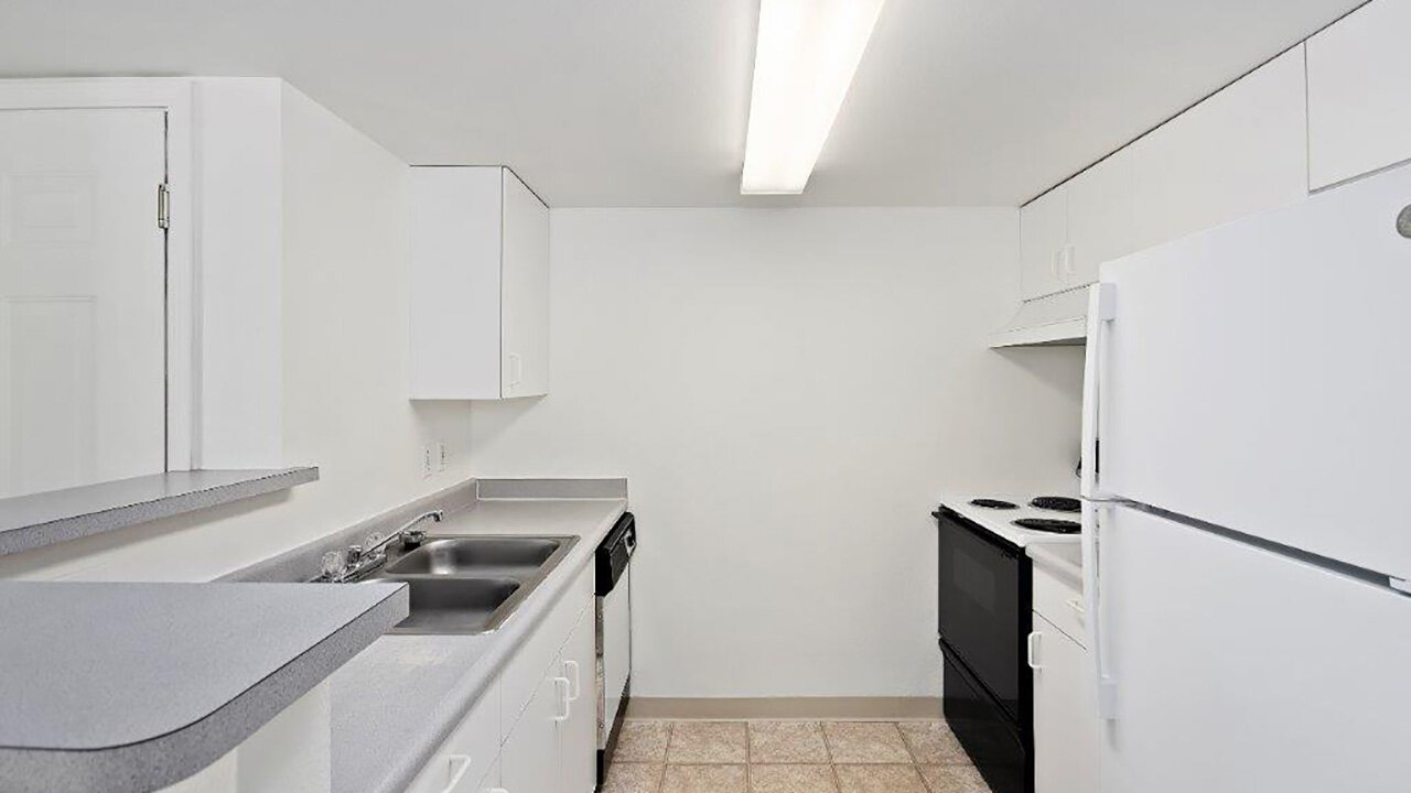 Cedar Square Apartments Neighborhood