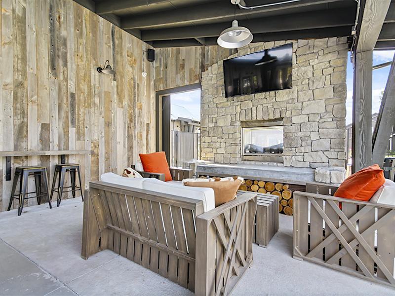 Outdoor Fireplace | Cottages at Stonesthrow Meridian Townhomes 