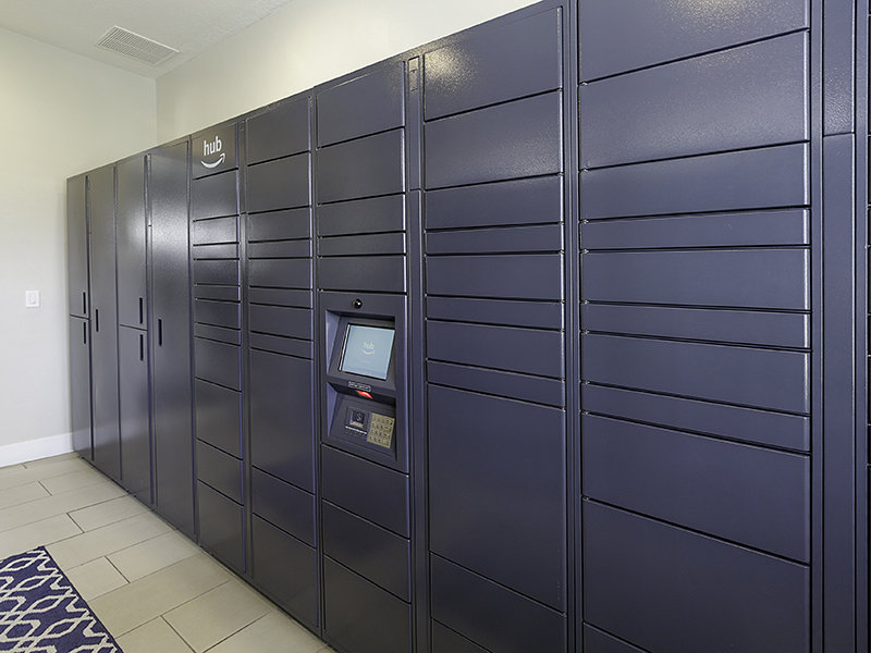 Package Hub Lockers | Herriman Towne Center