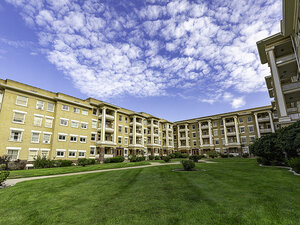 Beautiful Exterior Apartment Building | The Hillcrest