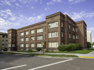 Exterior Apartment Building | The Hillcrest