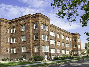 Spacious Apartment | The Hillcrest