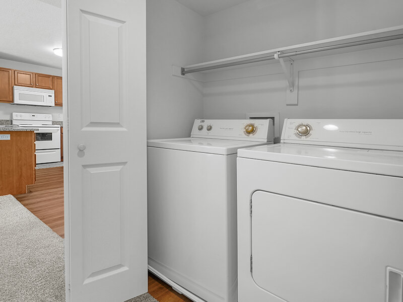 Washer & Dryer | Settlers Landing Apartments
