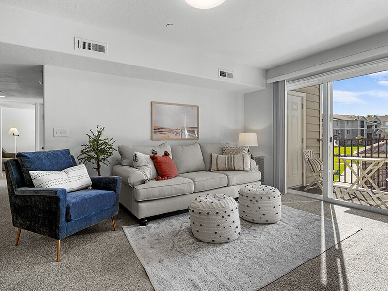 Model Living Room | Settlers Landing Apartments