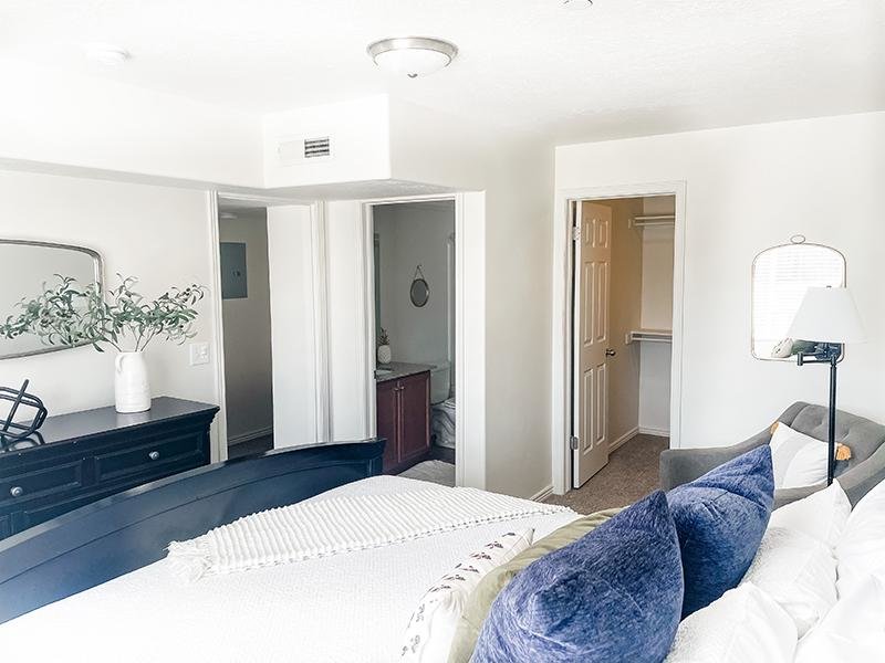 Bedroom with Bathroom and Closet | Settlers Landing