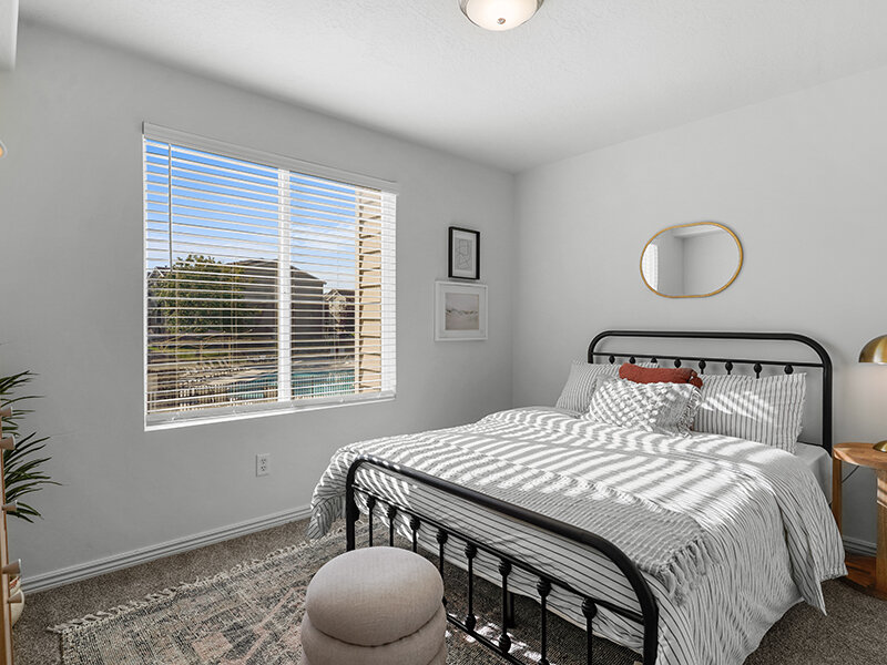 Bedroom | Settlers Landing Apartments