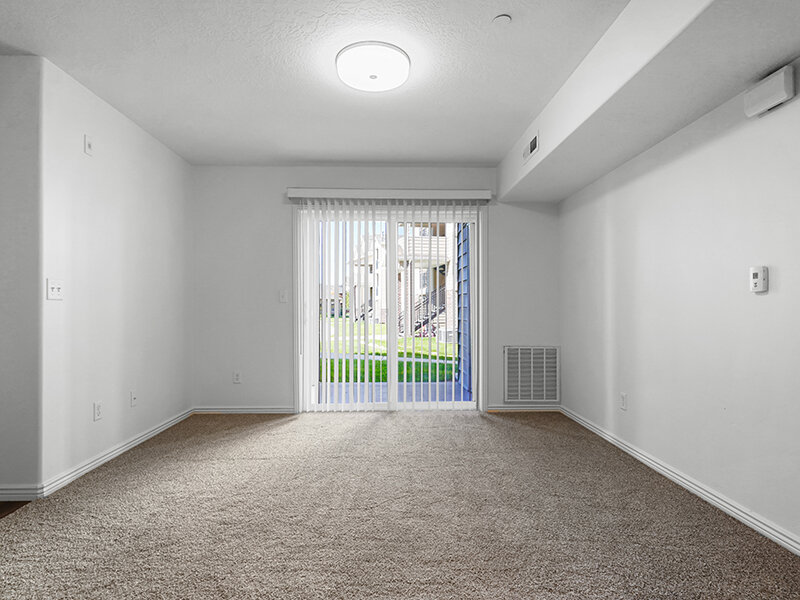 Front Room | Settlers Landing Apartments in West Haven, UT