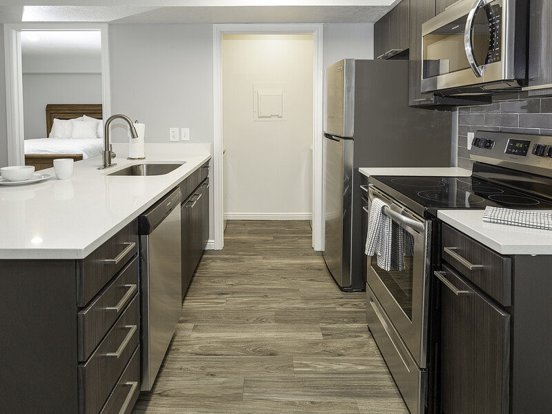 Large Kitchen | Turnberry Apartments