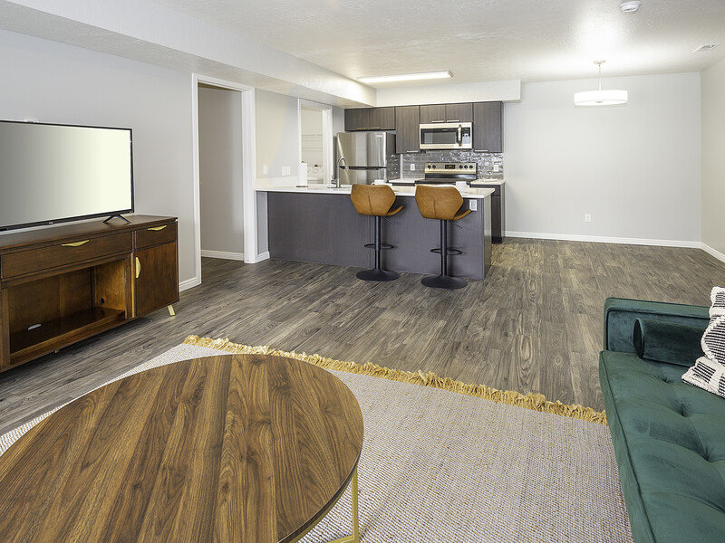 Living Room and Kitchen | Turnberry Apartments