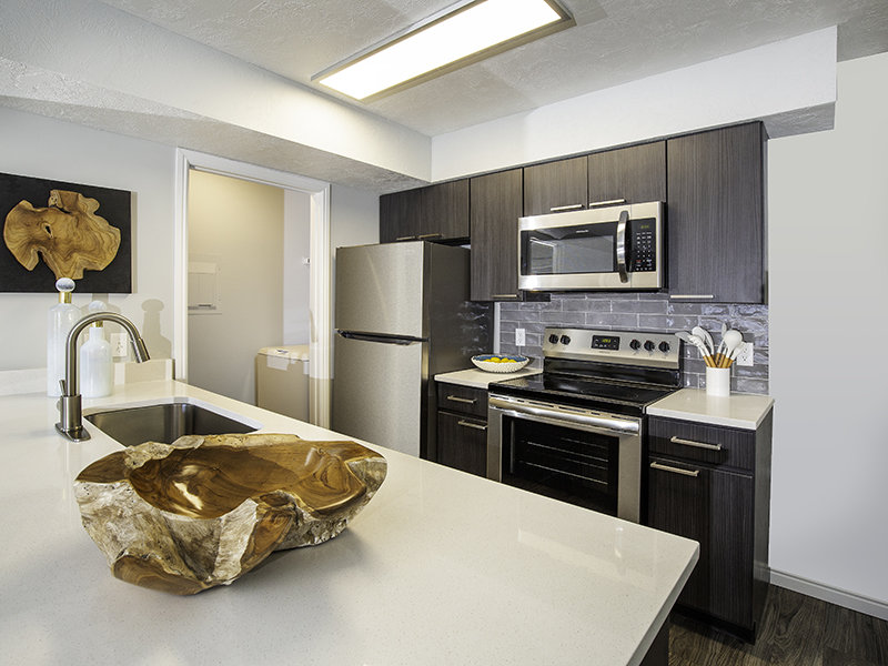 Fully Equipped Kitchen | Turnberry Apartments