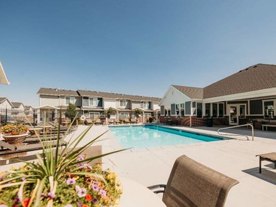 Sparkling Pool | Haven Cove Townhomes