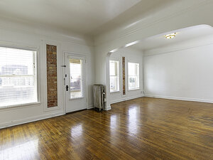 Spacious Interior Room | Kensington