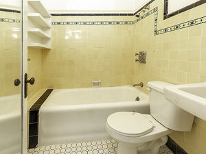 Tiled Bathroom | Kensington