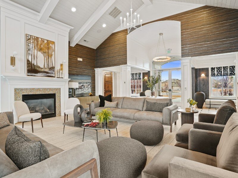 Resident Lounge | Riverwalk Apartments