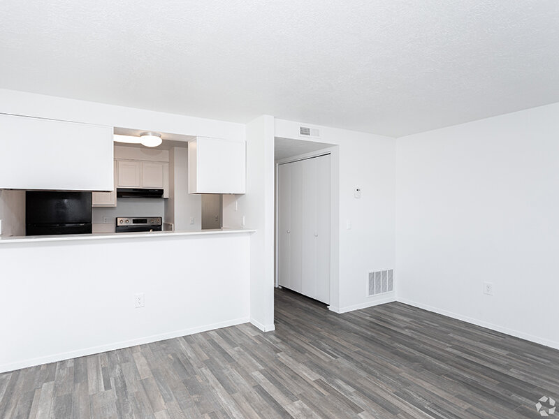 Apartment Area | Liberty Heights