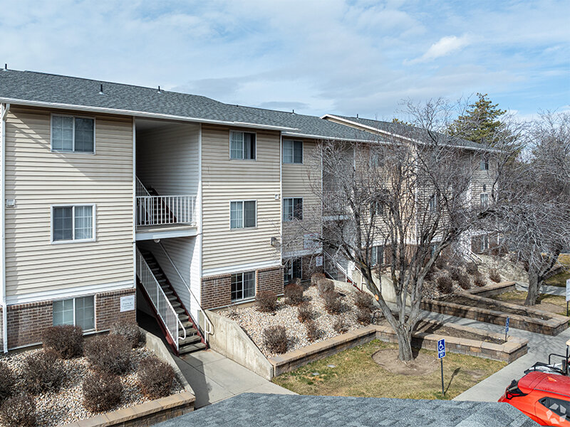 Building Exterior | Liberty Heights Apartments