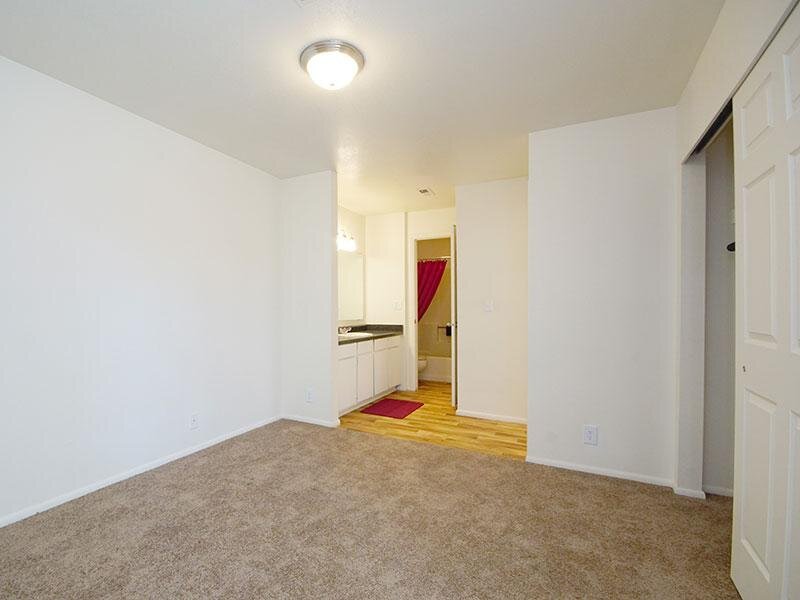 The Master Bedroom - Creekview Apartments