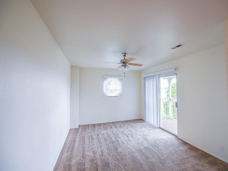 Den - Front Room - Creekview Apartments