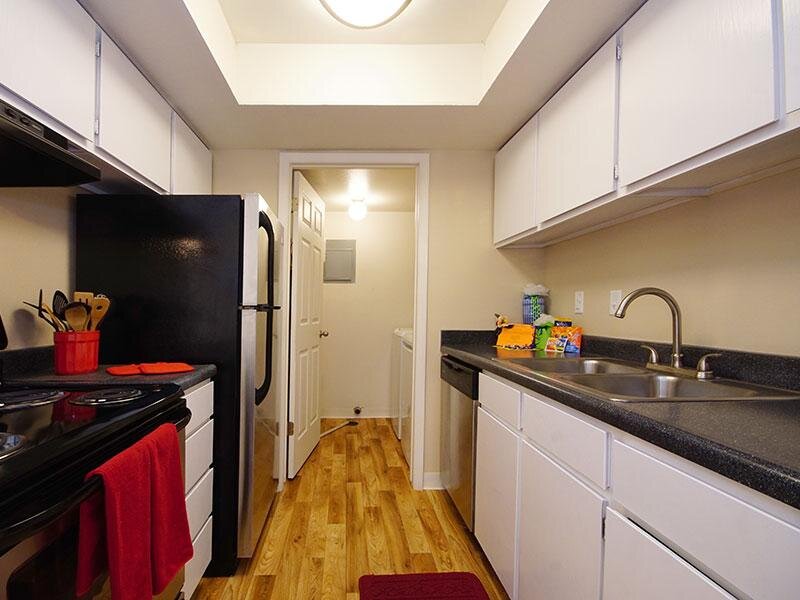Kitchen - Creekview Apts - SLC Apartments For Rent