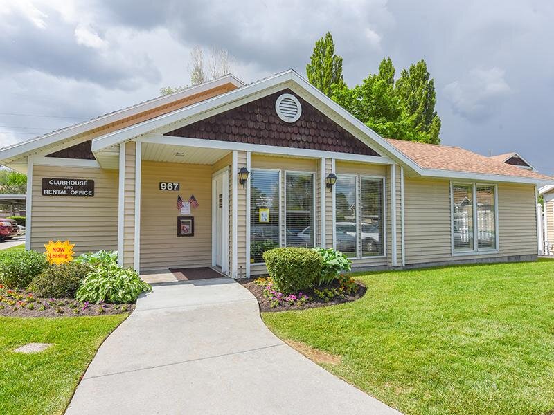 Club House - Creekview Apartments