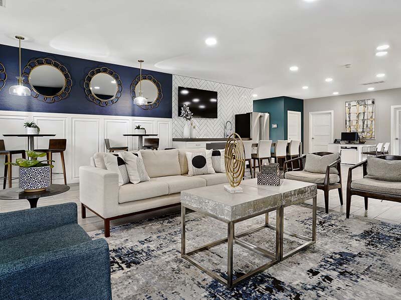 Clubhouse Lounge | Woodgate Apartments in West Jordan, UT