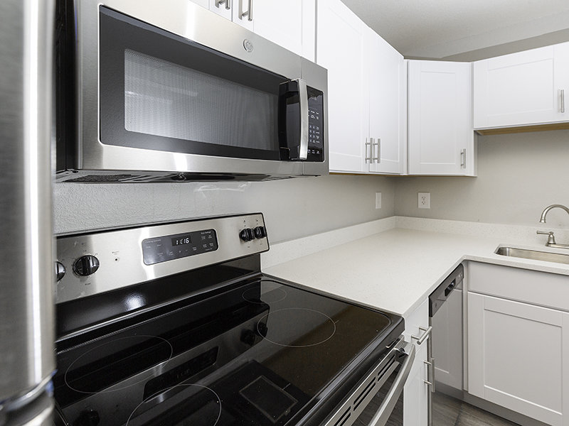 Fully Equipped Kitchen | Mt. Aire Apartments
