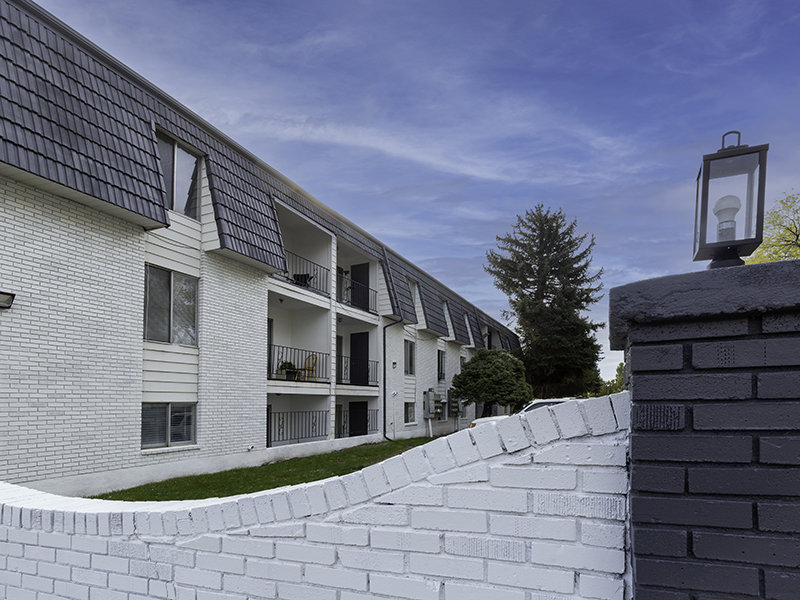 Bricked Exterior | Cherry Hill Apartments