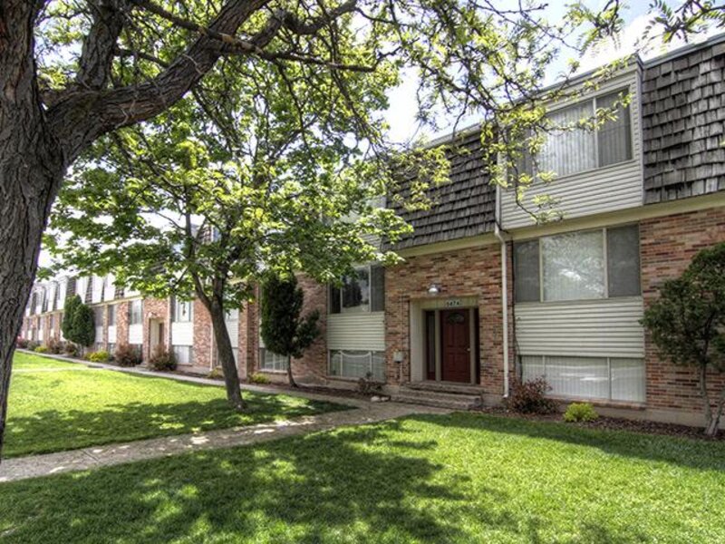 Hillside Park Apartments