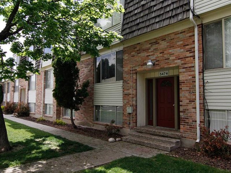Hillside Park Apartments in Murray, UT