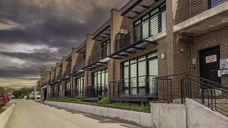 21 & View Apartments